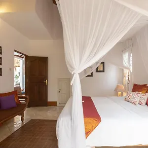 villa-poppy-seminyak.hotelsseminyak.net/